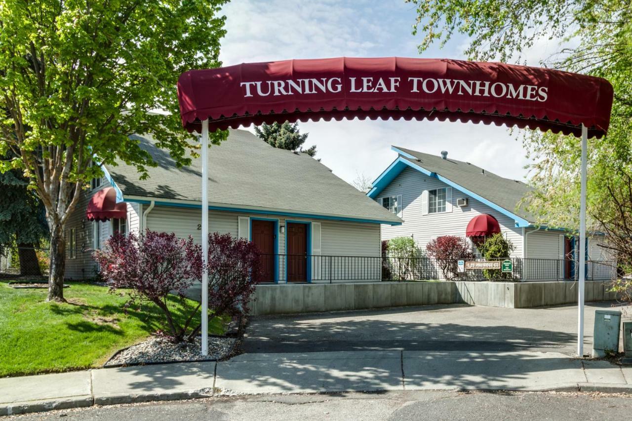 Turning Leaf Townhome Suites Fairwood Exterior photo